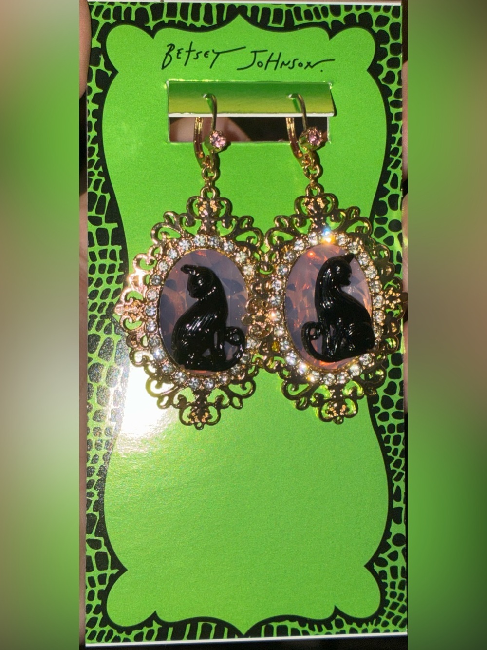 BETSEY JOHNSON Halloween Victorian Goth Cat Kitty Cameo Dangle Earrings NEW NWT